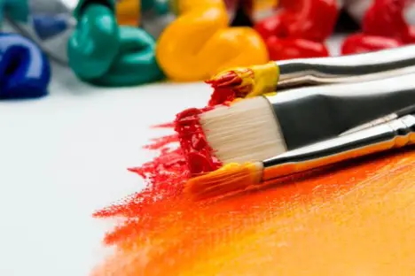 Paintbrushes and canvas: What Is Art Block?